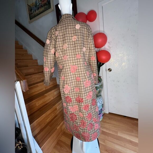 La Fuori Autumn Rose Trench Coat - Picture 3 of 7